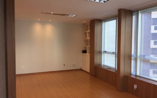 Locação | Centro – Conjunto Comercial 77m² | Mediato Imóveis | 729.729
