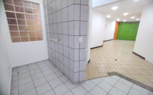 Locação | Loja – Água Verde 80m² | Mediato Imóveis | 1101.953