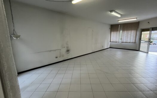 Locação | Água Verde – Loja 50m² | Mediato Imóveis | 1257.007