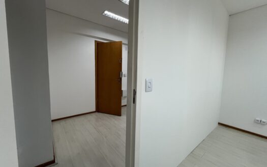 Locação | Centro – Conjunto comercial 40,03m² | Mediato Imóveis | 25.001